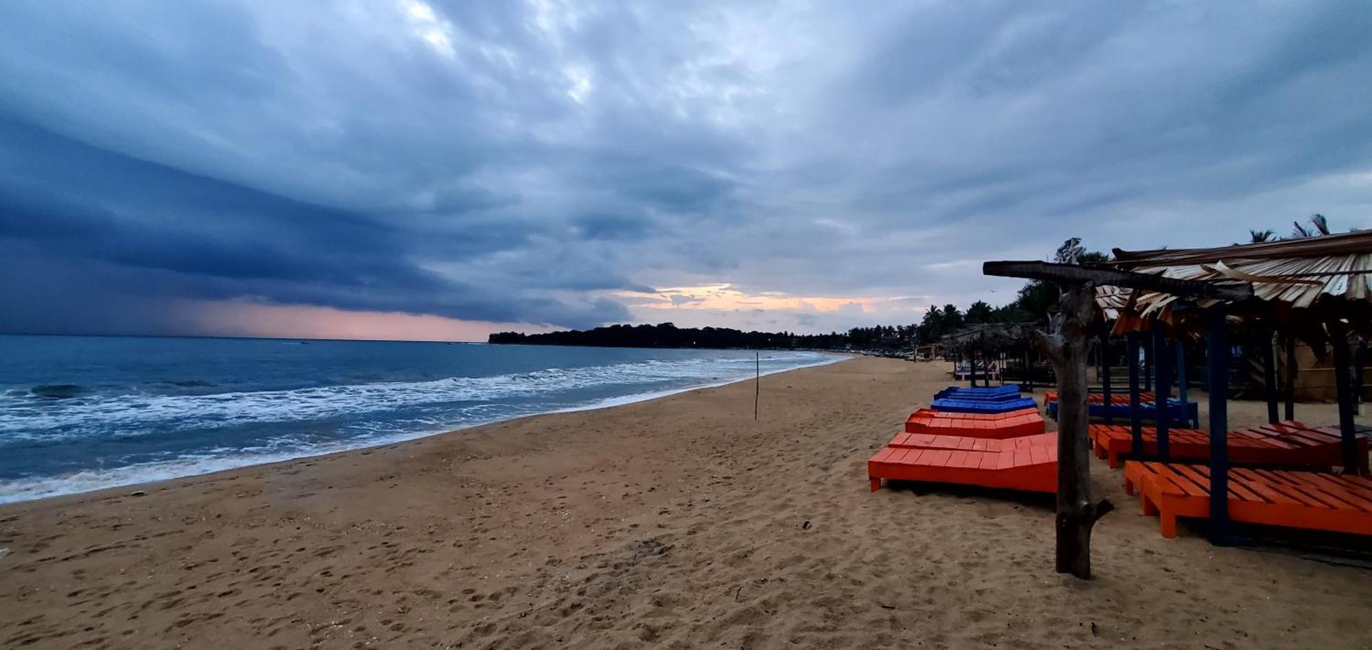 Surf & Sand Hotel Arugambay Arugam Bay Esterno foto
