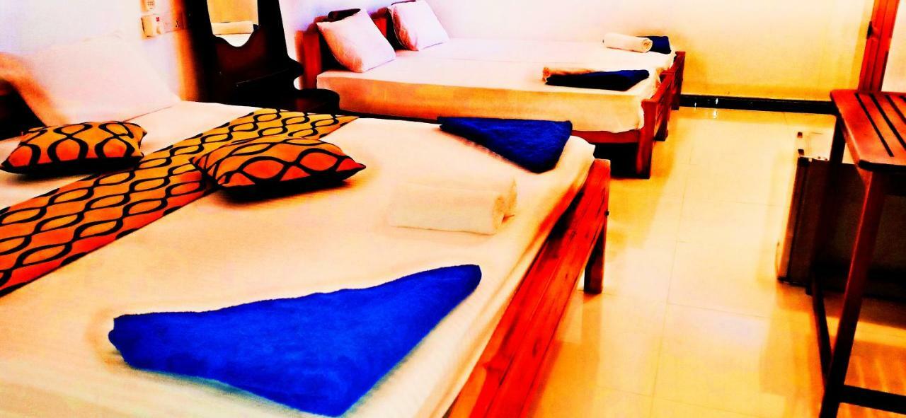 Surf & Sand Hotel Arugambay Arugam Bay Esterno foto
